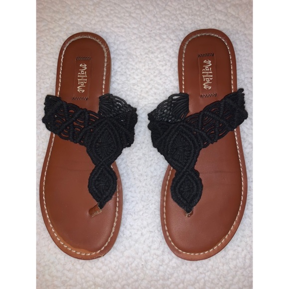 Mad Love Shoes - Black & Tan Mad Love Flip Flop Sandals